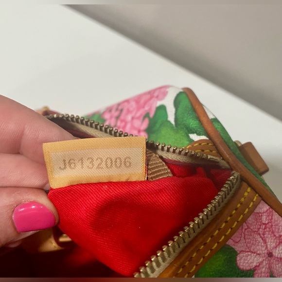 Dooney & Bourke Hydrangea Satchel Barrel Bag Pink Red - Picture 14 of 16